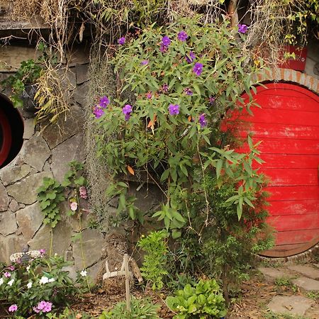 Hotel The Hobbit La Comarca Nueva San Salvador Exteriér fotografie
