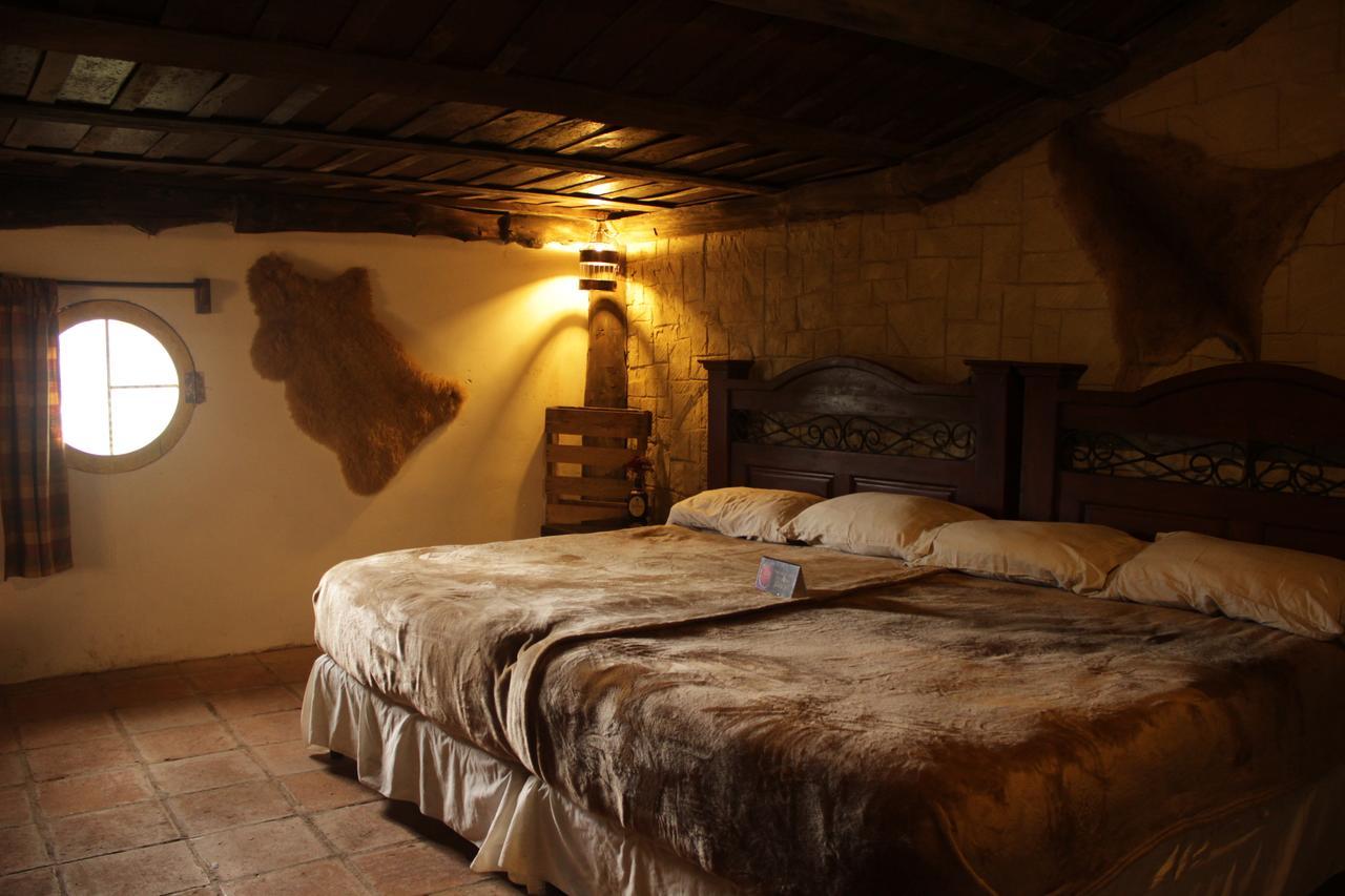 Hotel The Hobbit La Comarca Nueva San Salvador Exteriér fotografie
